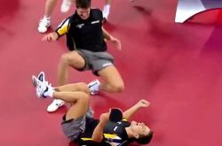 雷速体育app-乒乓球赛事中勇士战胜对手成功落败