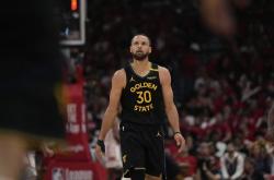 雷速体育电脑版官网-球星库里状态火热，再创个人纪录的简单介绍