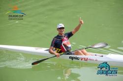 雷速体育网页版-包含足球场上风生水起：女队选手奋力拼搏！的词条