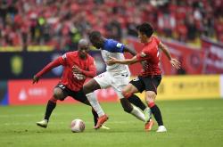 雷速体育网页版-关于上海申花客场大胜，晋级希望获得提升的信息