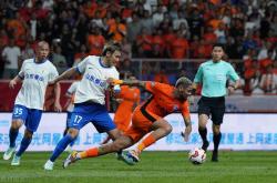 雷速体育app-双线作战！山东鲁能备战中超和足协杯比赛