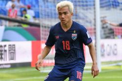 雷速体育比分直播-泰国队碾压马来西亚队，黄鸭组合点燃赛场