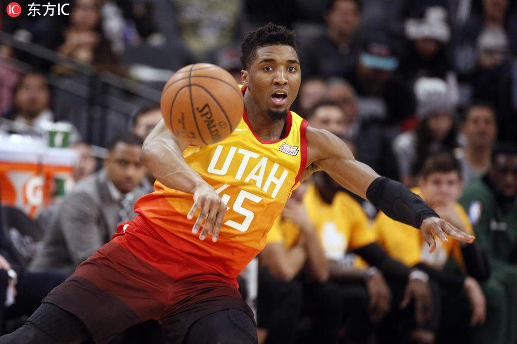 包含爵士胜子弹，米切尔狂砍34分的词条