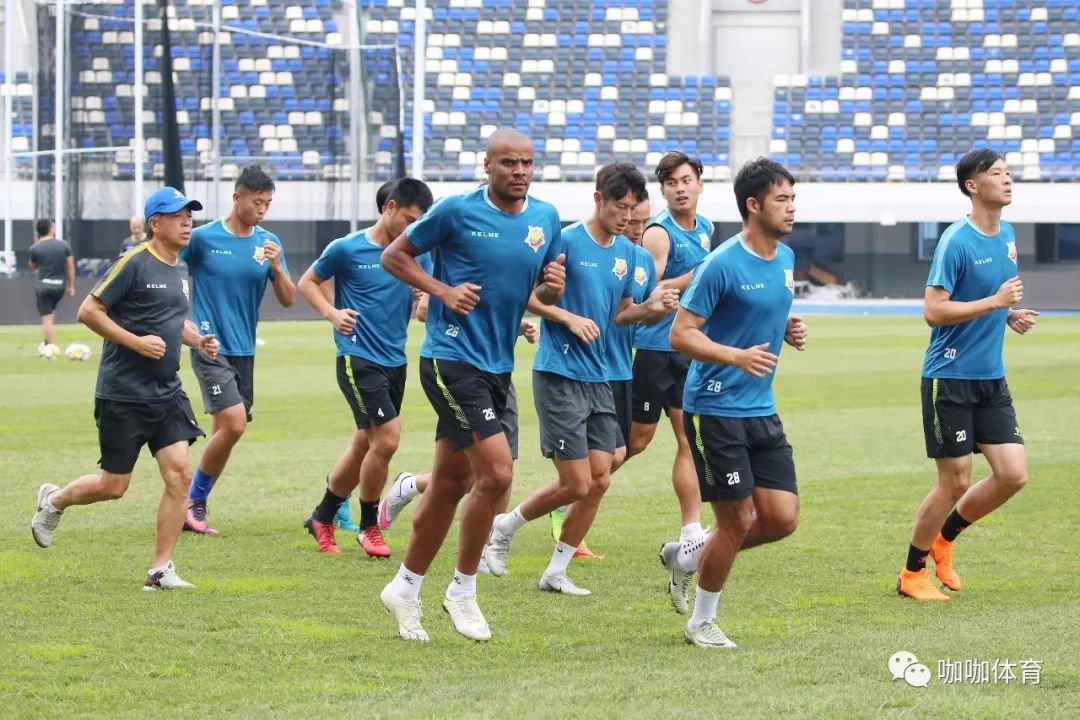 申鑫客场对阵富力，必须全队团结争取胜利的简单介绍