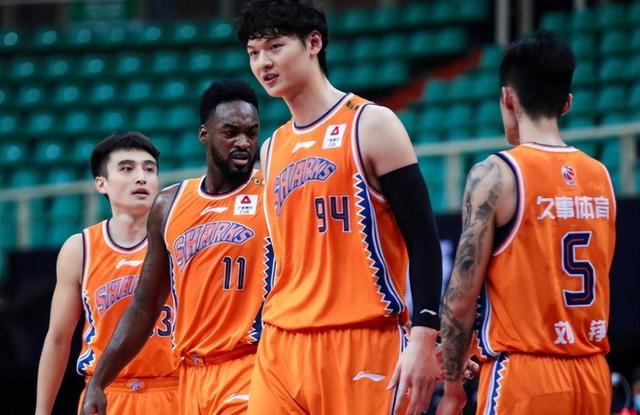 包含上海男篮突破瓶颈，迎来新一轮比赛的词条