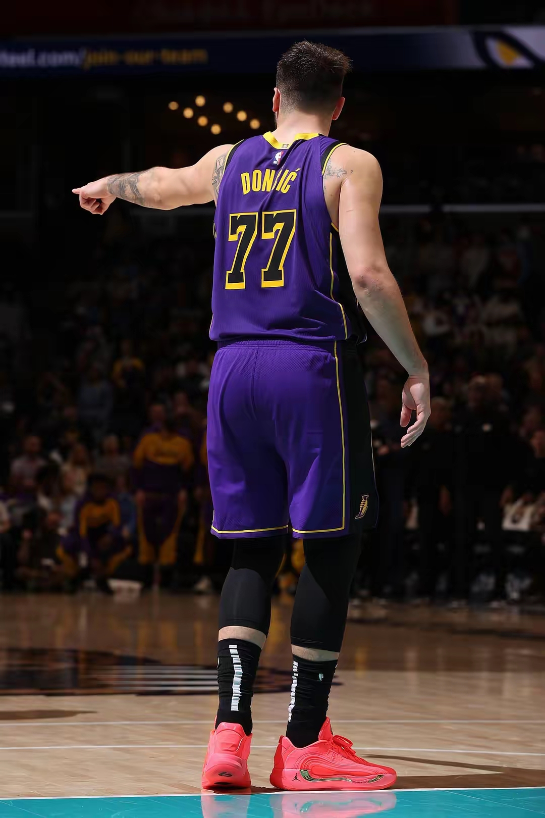 关于步行者绝杀雷霆,东契奇爆发神勇的信息 关于步行者绝杀雷霆,东契奇爆发神勇的信息