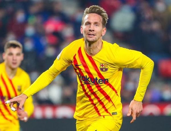 关于荷兰血洗韩国，加维送出助攻的信息