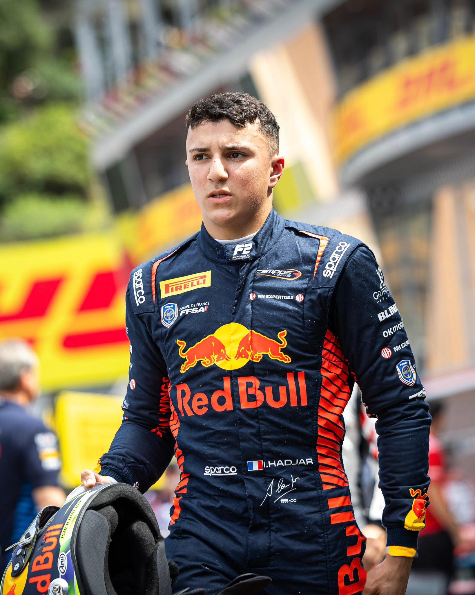 红牛二队碾压迈凯伦,佩雷兹高光表现 红牛二队碾压迈凯伦,佩雷兹高光表现