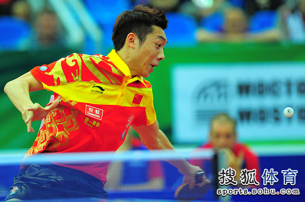 法国队横扫瑞典队,许昕惊艳四座 法国队横扫瑞典队,许昕惊艳四座